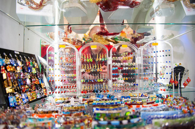 珠寶首飾零售新紀(jì)元 視覺營銷如何重塑消費體驗